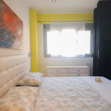 Apartment Iris 2 *