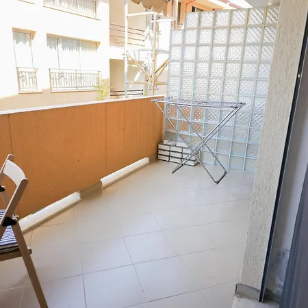 Apartment Iris 2 *